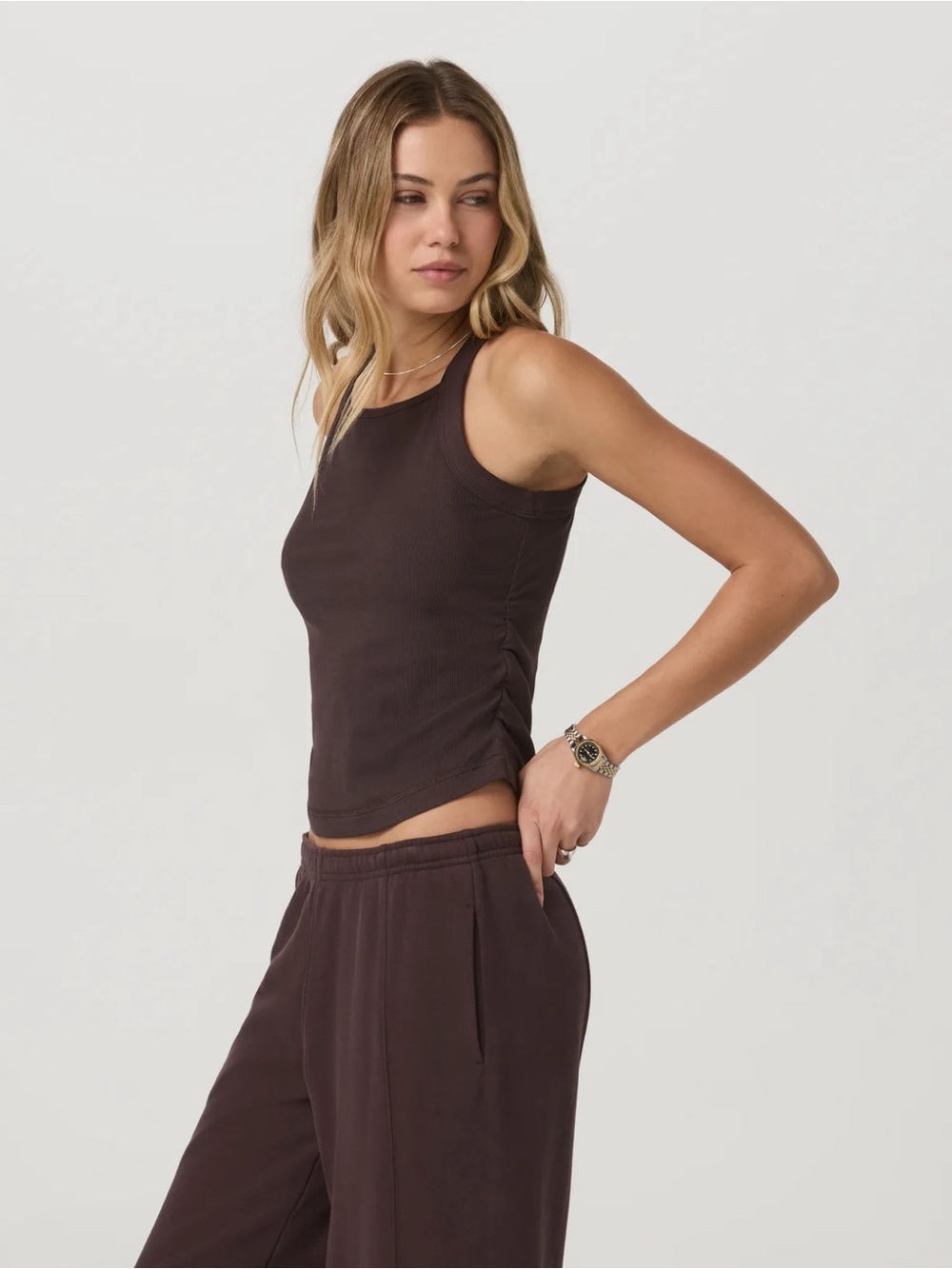 Vuori Pose Cooper Tank - French Roast XS